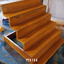 Escalera artesanal de madera